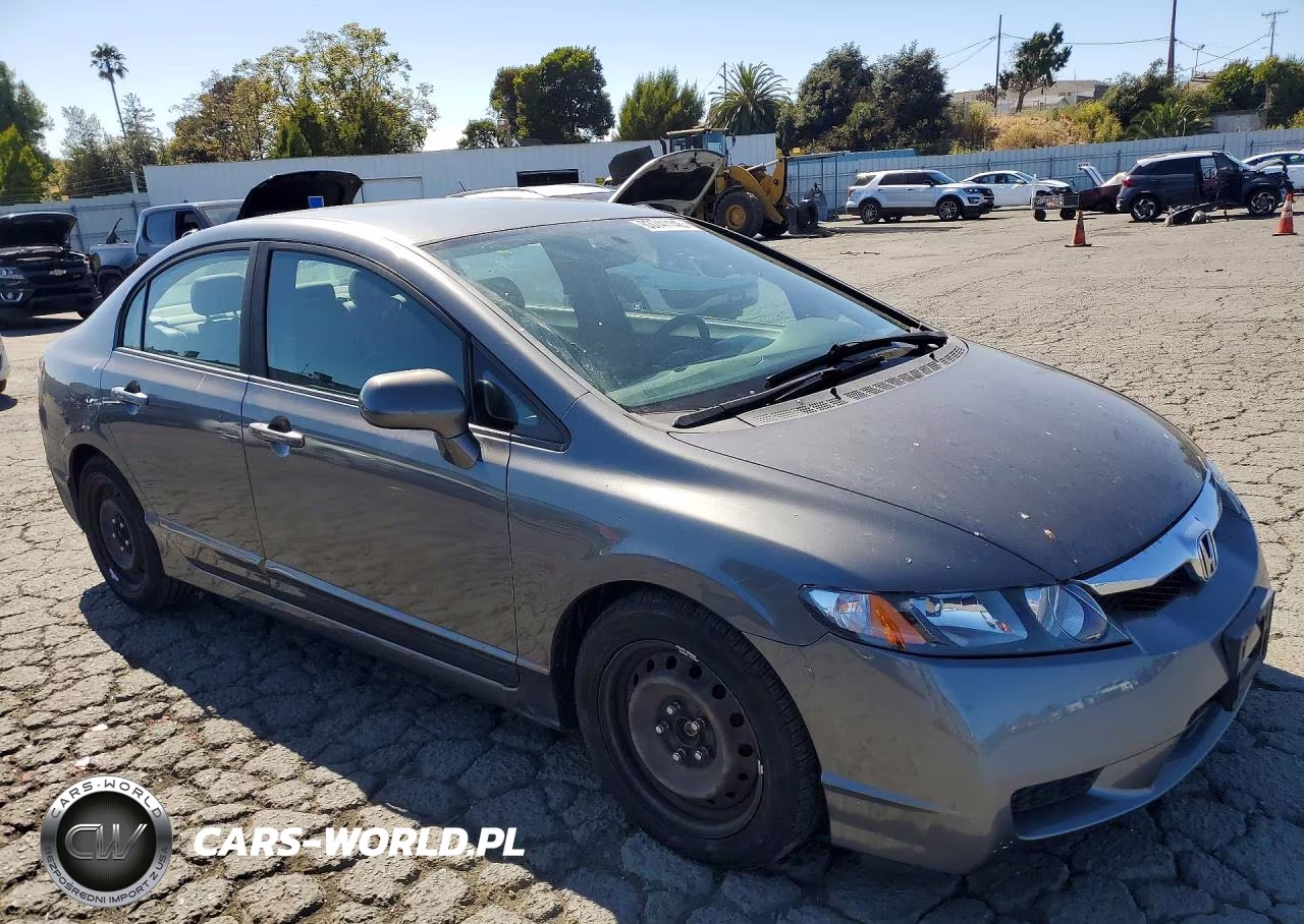 2010 Honda Civic Lx VIN:19XFA1F57AE045753 - 4