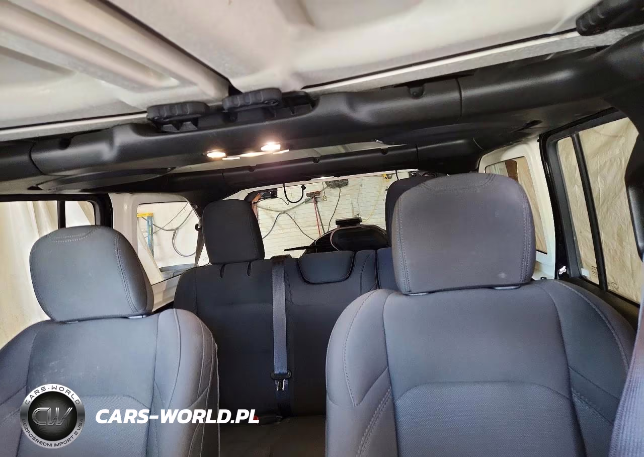 2022 Jeep Wrangler Unlimited Sport VIN:1C4HJXDG3NW235643 - 10