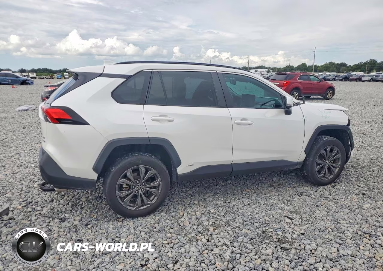 2023 Toyota Rav4 Xle Premium VIN:4T3B6RFV0PU115802 - 3