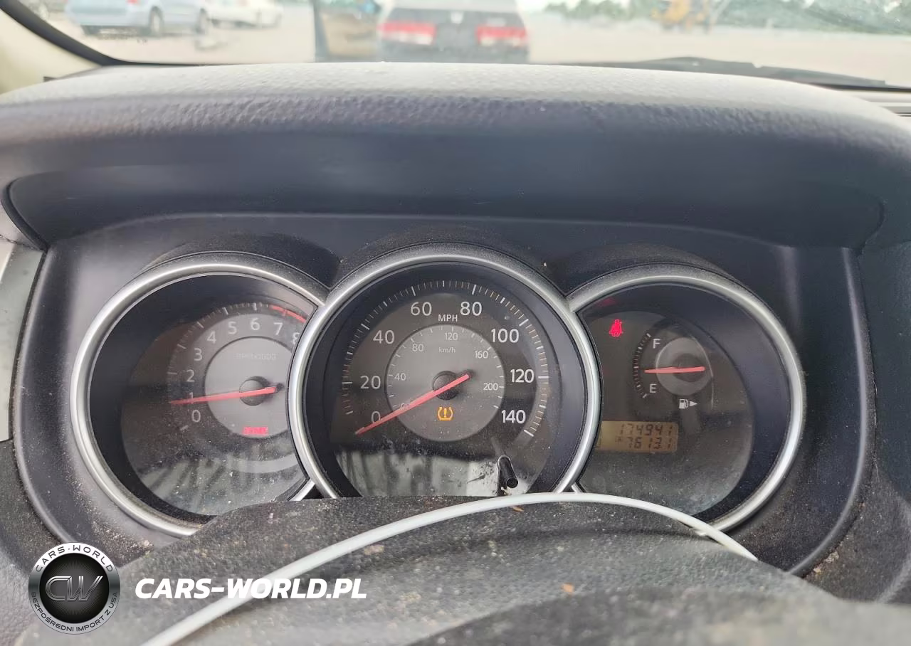 2007 Nissan Versa 1.8 S VIN:3N1BC11E67L431815 - 9