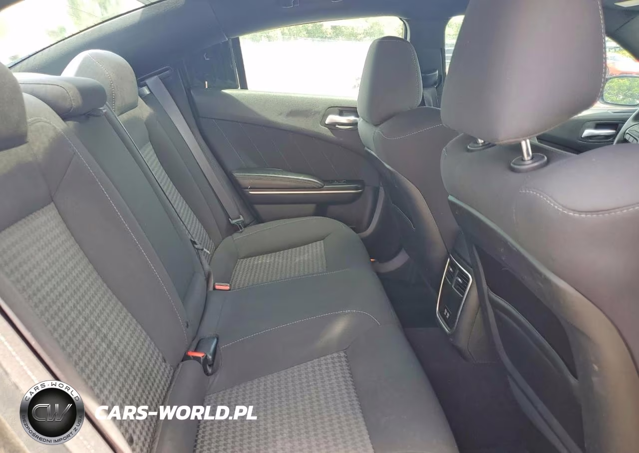2019 Dodge Charger Gt VIN:2C3CDXHG3KH635731 - 10