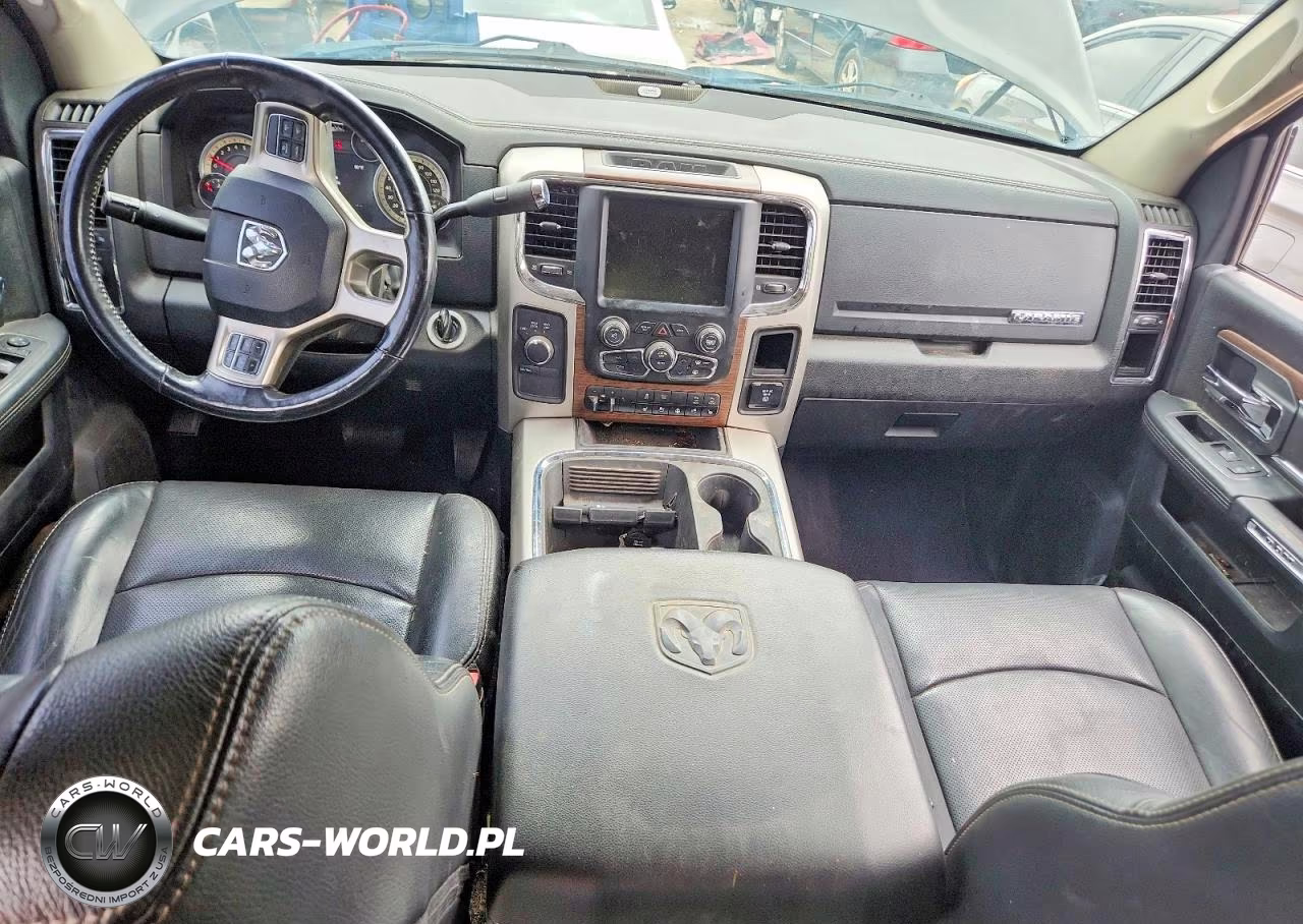 2017 Ram 2500 Laramie VIN:3C6UR5NJ6HG501253 - 8