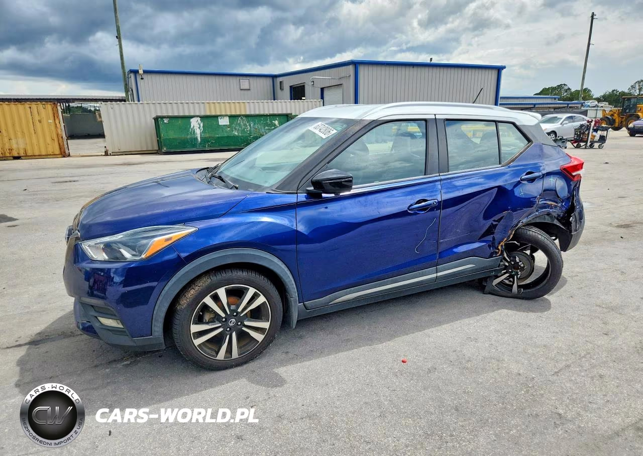 2020 Nissan Kicks Sr