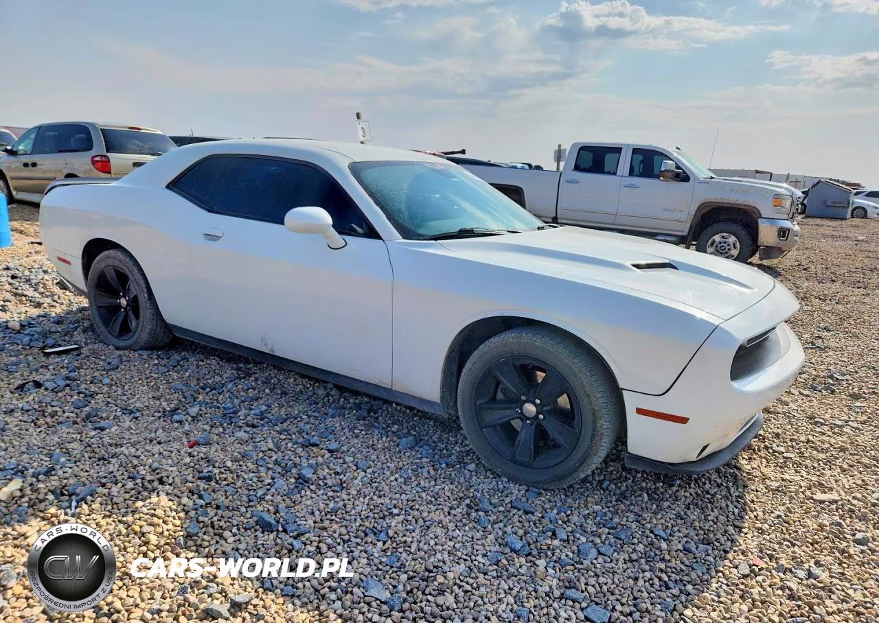2016 Dodge Challenger Sxt VIN:2C3CDZAG5GH284091 - 4