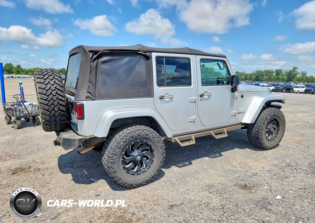 2007 Jeep Wrangler Sahara VIN:1J4GA59187L177807 - 3