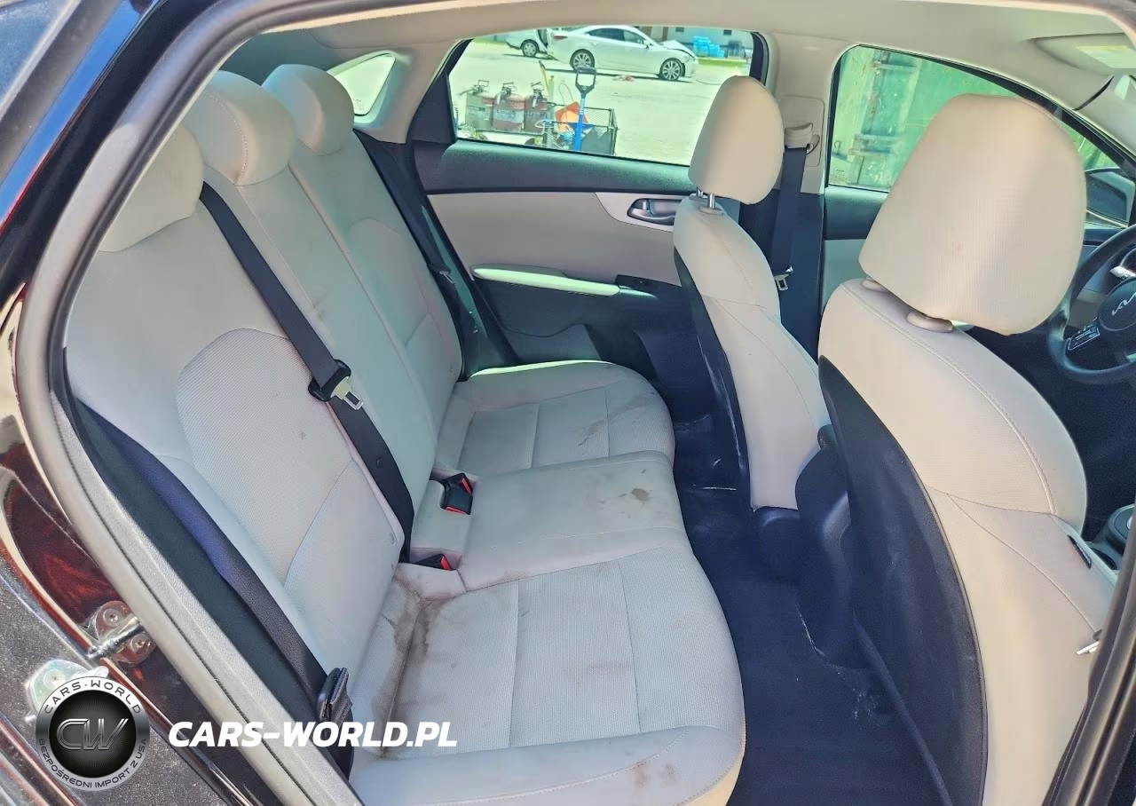2023 Kia Forte Lxs VIN:3KPF24AD8PE553591 - 10