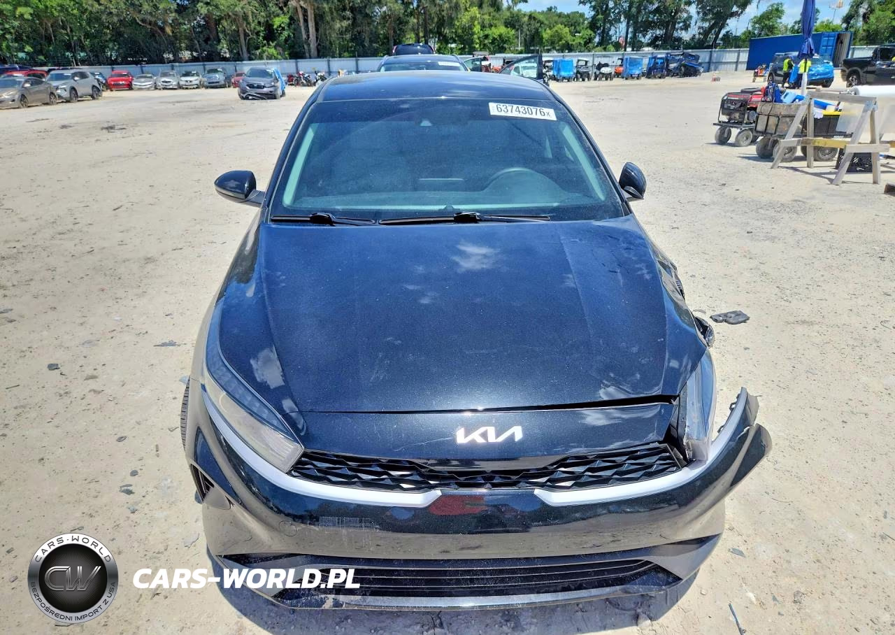 2023 Kia Forte Lxs VIN:3KPF24AD8PE553591 - 5