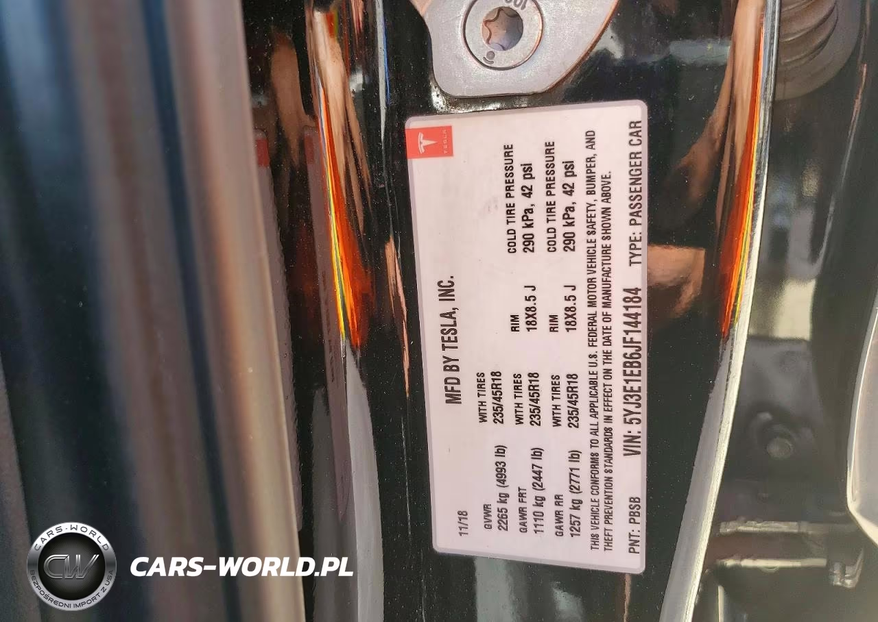 2018 Tesla Model 3 VIN:5YJ3E1EB6JF144184 - 12