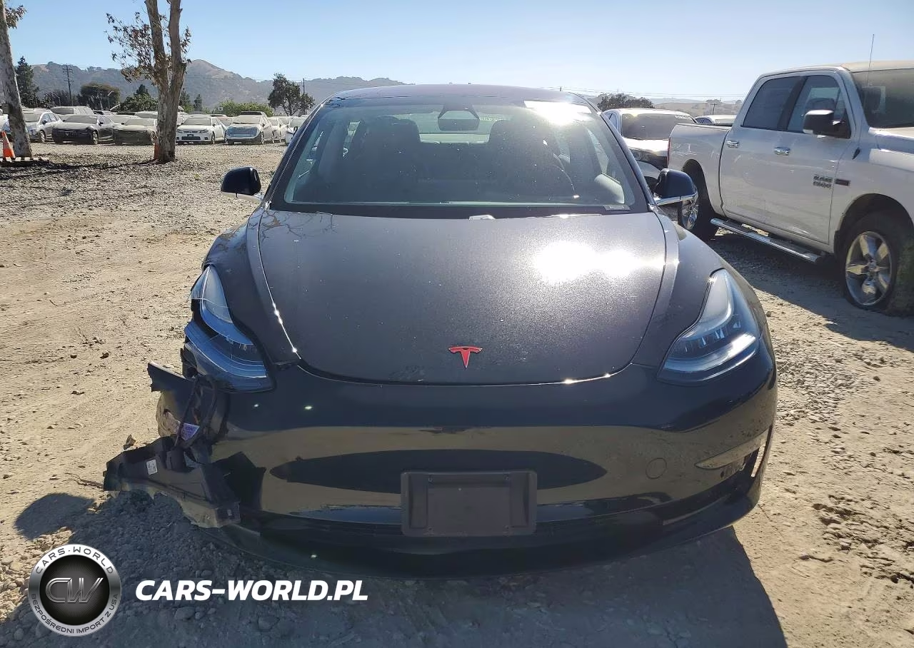 2018 Tesla Model 3 VIN:5YJ3E1EB6JF144184 - 5