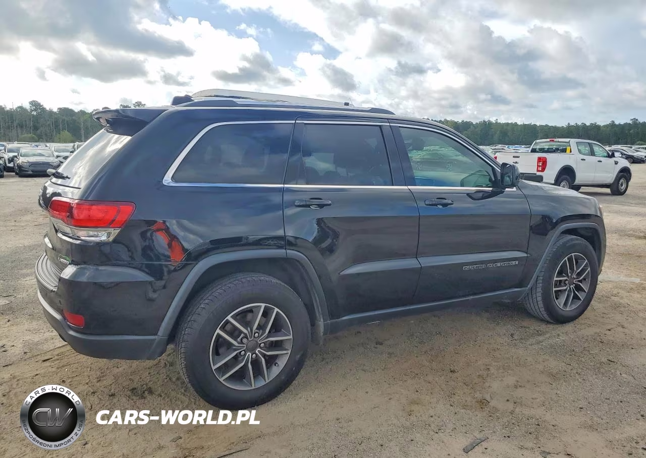 2020 Jeep Grand Cherokee Laredo VIN:1C4RJEAG9LC246612 - 3