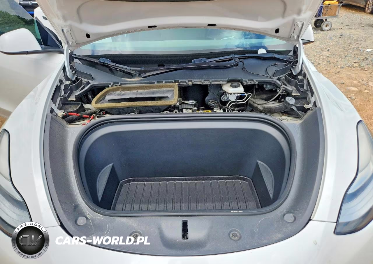 2021 Tesla Model Y VIN:5YJYGDEE5MF207131 - 12