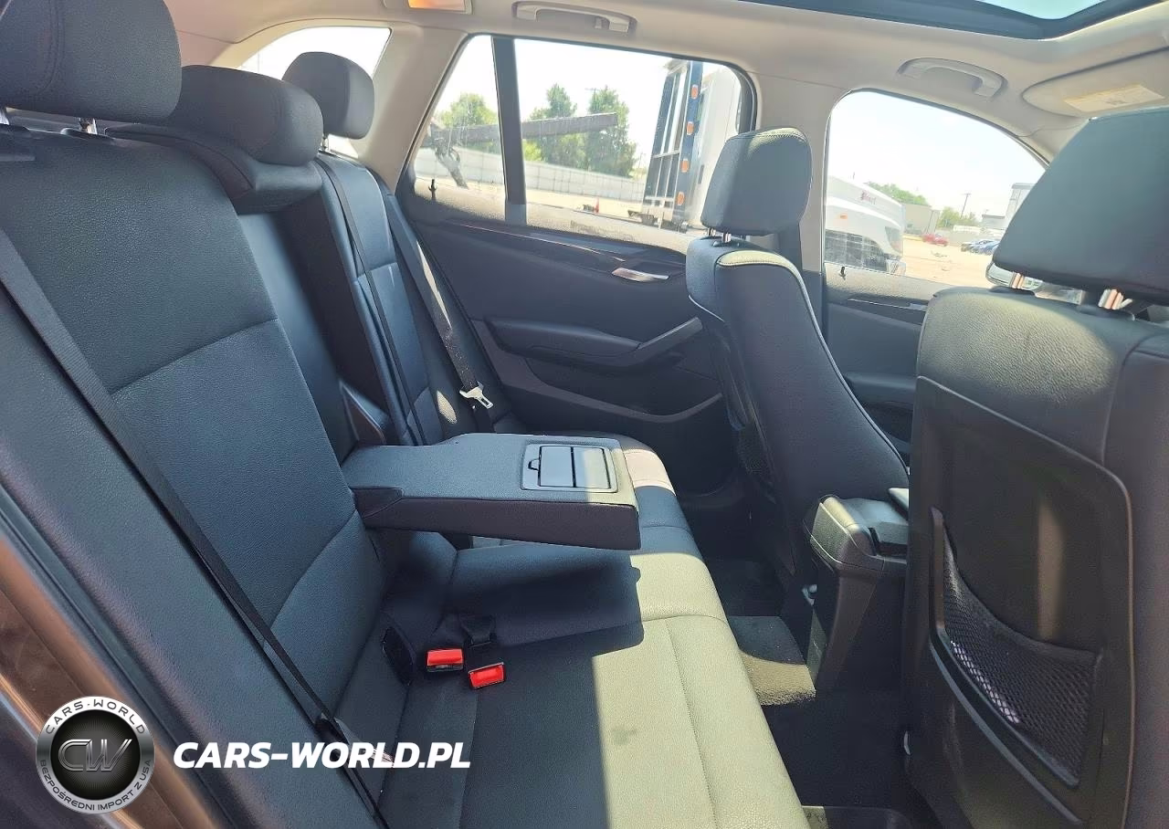 2014 BMW X1 xDrive28I VIN:WBAVL1C59EVY20854 - 10