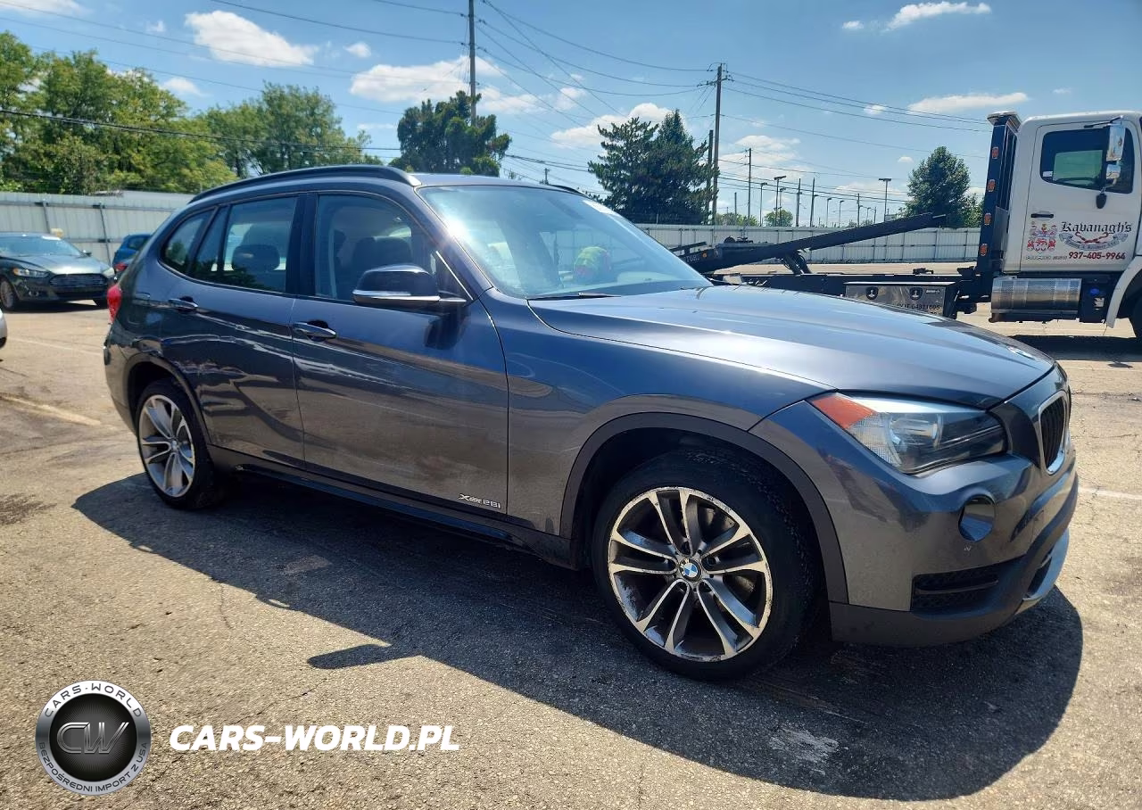 2014 BMW X1 xDrive28I VIN:WBAVL1C59EVY20854 - 4