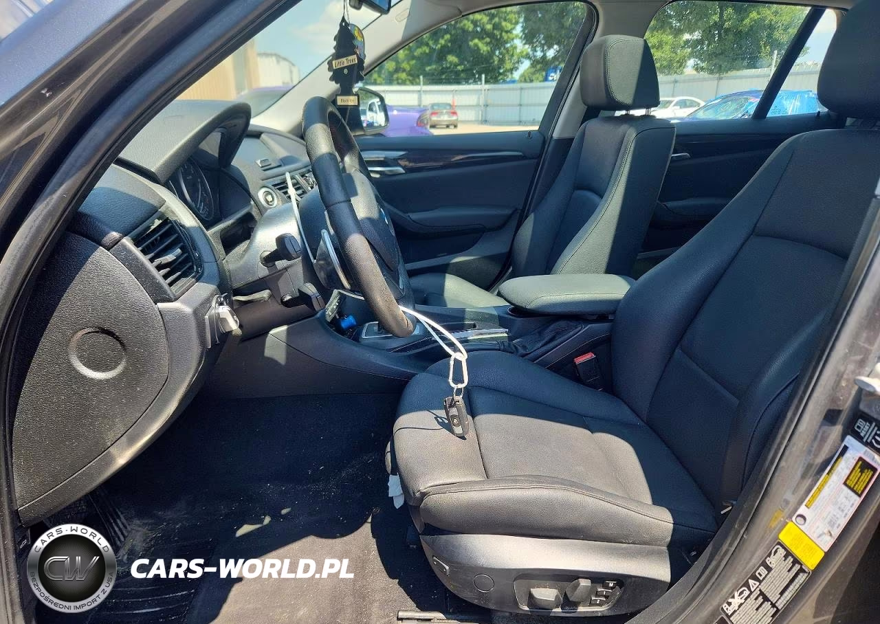 2014 BMW X1 xDrive28I VIN:WBAVL1C59EVY20854 - 7