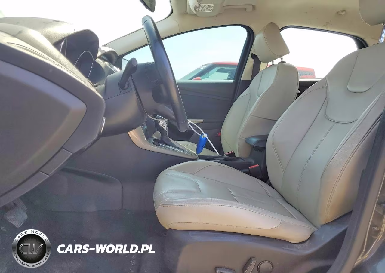 2015 Ford Focus Titanium VIN:1FADP3N23FL293530 - 7