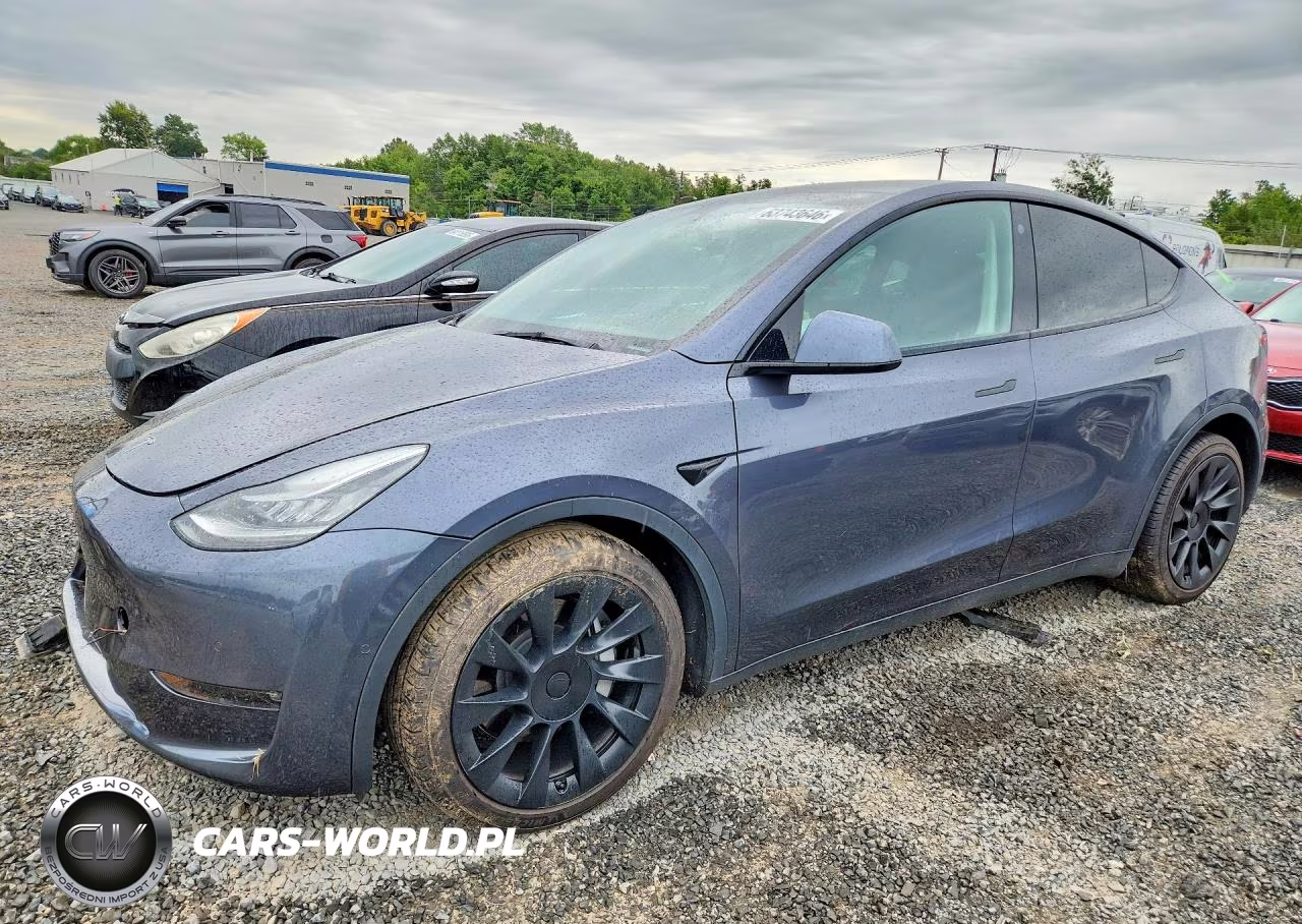 2022 Tesla Model Y – zdjęcie 1 z 13