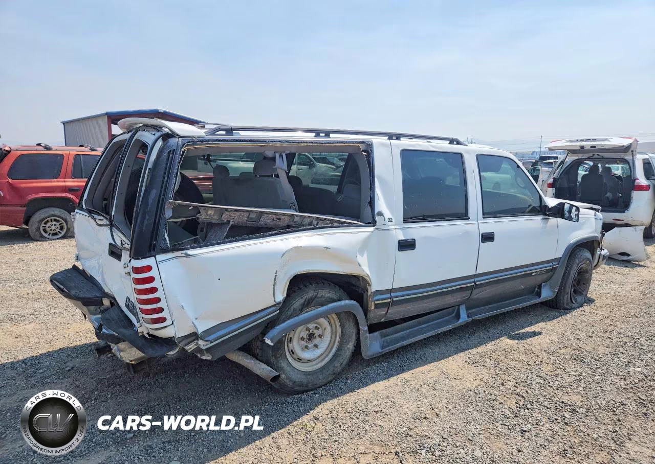 1999 Chevrolet Suburban K1500 VIN:3GNFK16R7XG187315 - 3