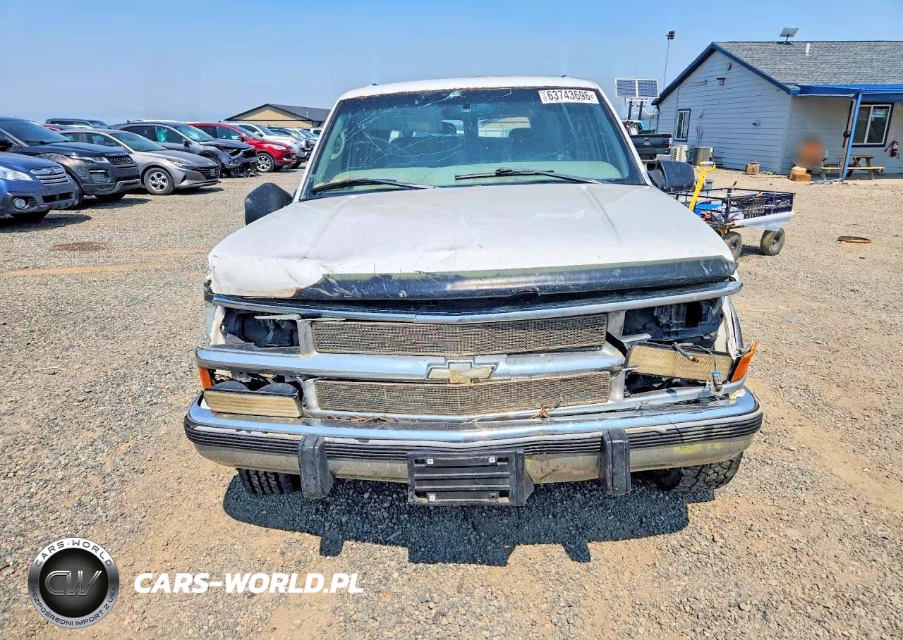 1999 Chevrolet Suburban K1500 VIN:3GNFK16R7XG187315 - 5