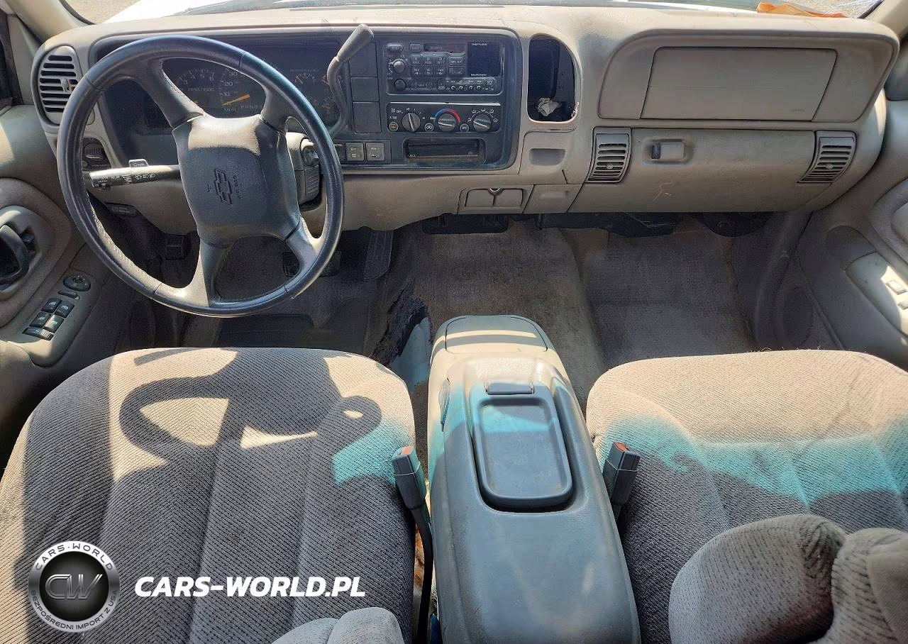 1999 Chevrolet Suburban K1500 VIN:3GNFK16R7XG187315 - 8