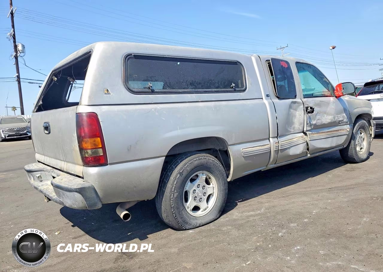 2000 Chevrolet Silverado C1500 VIN:1GCEC19VXYZ352995 - 3
