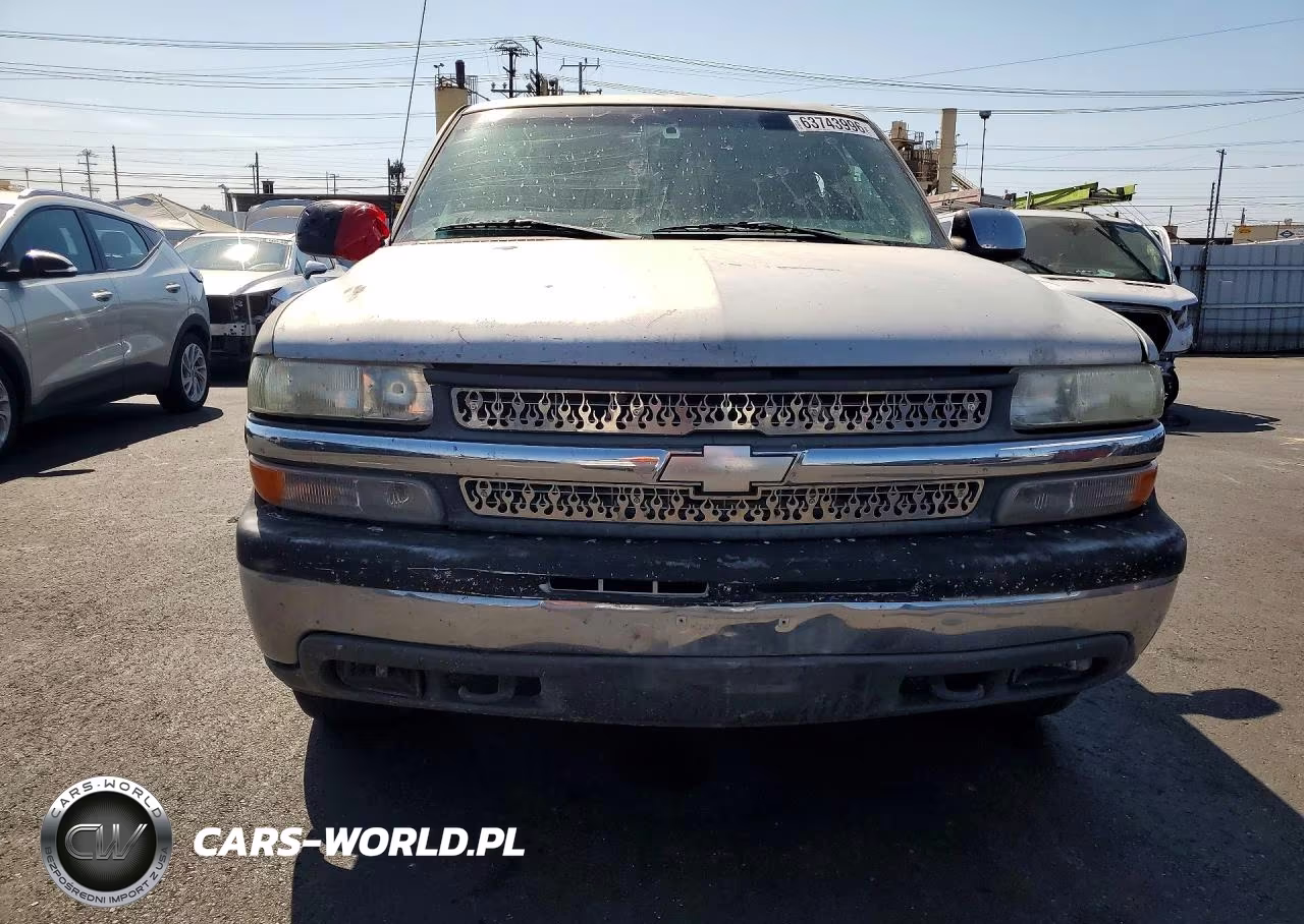 2000 Chevrolet Silverado C1500 VIN:1GCEC19VXYZ352995 - 5