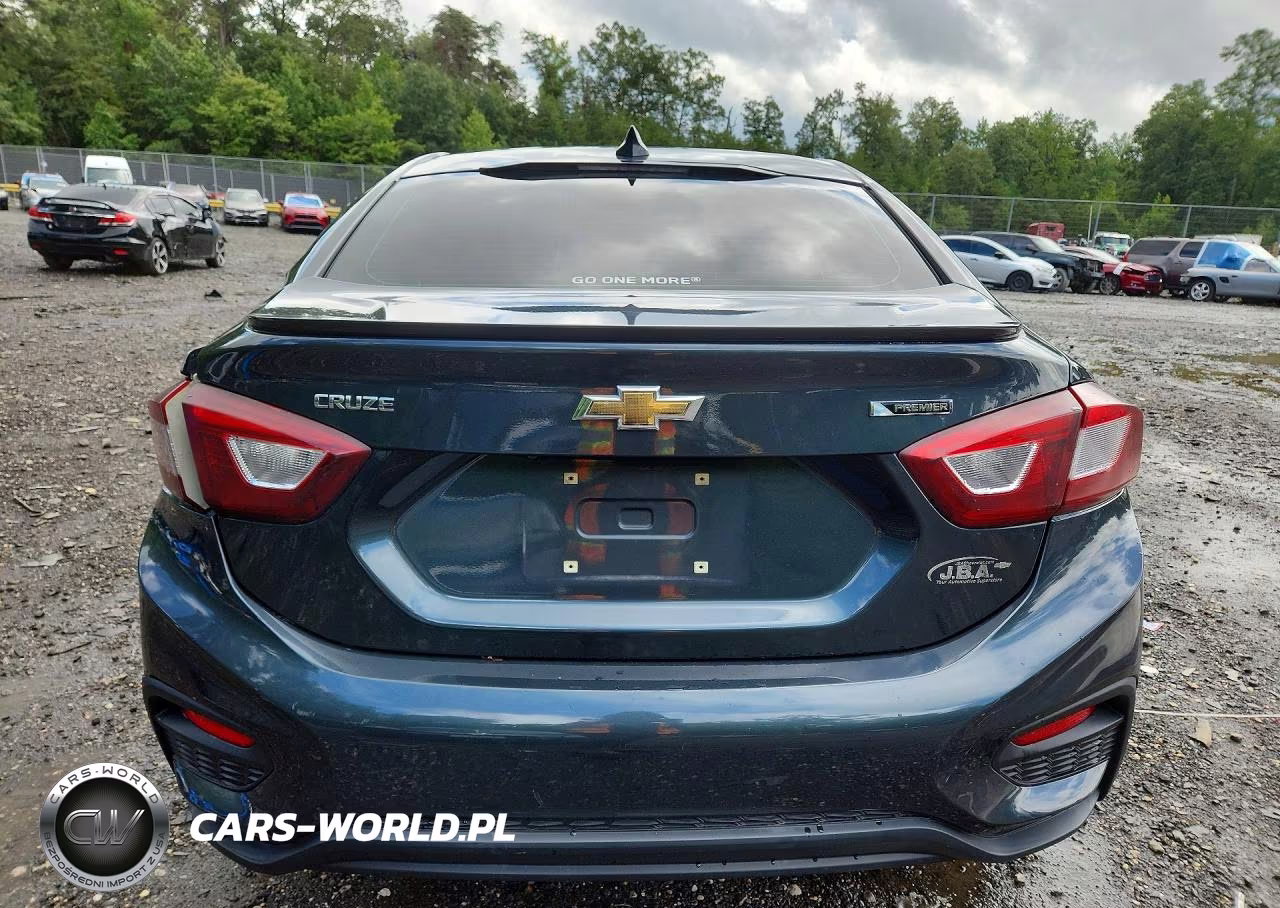 2017 Chevrolet Cruze Premier VIN:1G1BF5SM2H7132046 - 6