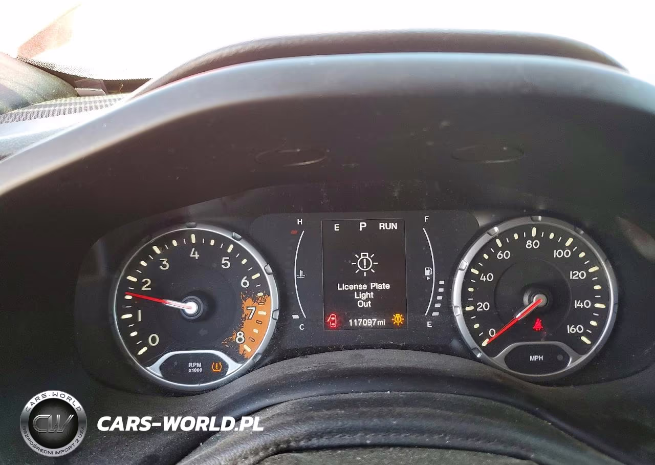 2018 Jeep Renegade Sport VIN:ZACCJBAB2JPJ16962 - 9