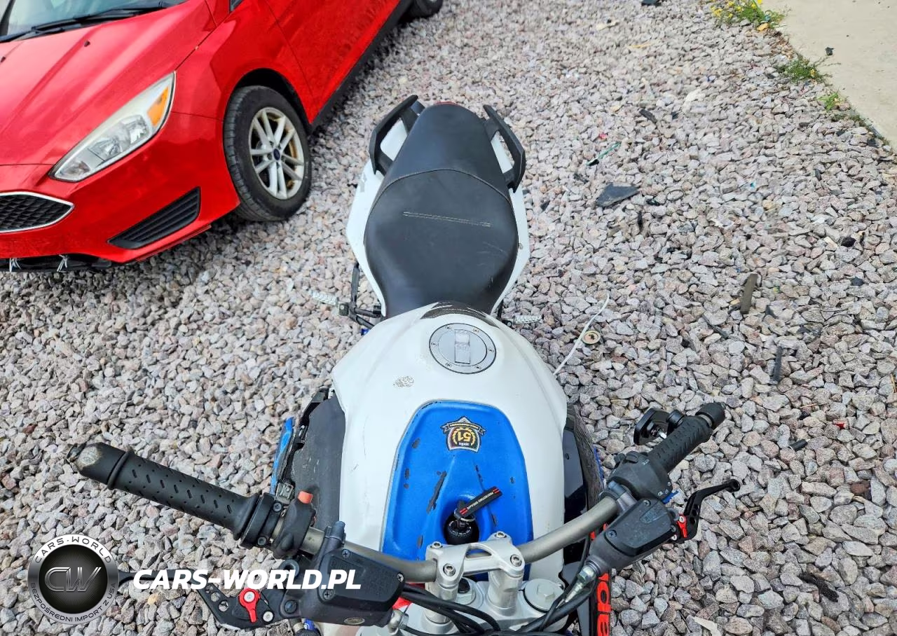 2013 Aprilia Shiver 750 VIN:ZD4RAC01XDS000505 - 5