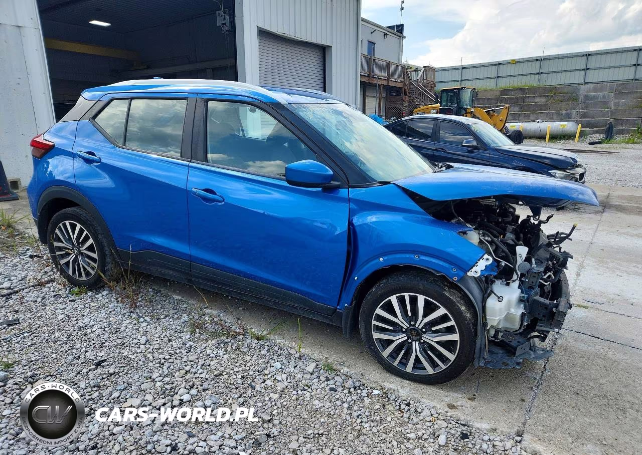 2022 Nissan Kicks Sv VIN:3N1CP5CV0NL478638 - 4