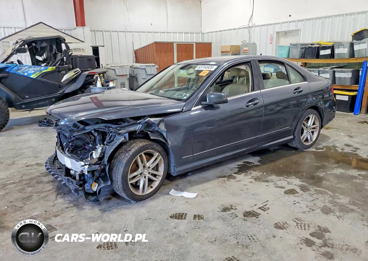 2014 Mercedes-Benz C 300 4Matic – zdjęcie 1 z 13