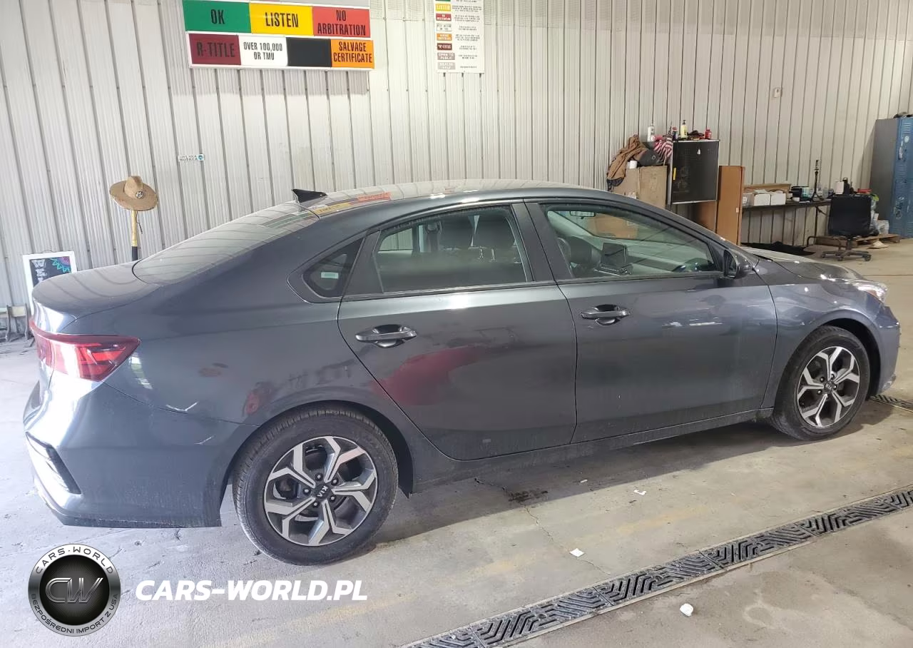 2021 Kia Forte Fe VIN:3KPF24AD1ME305338 - 3