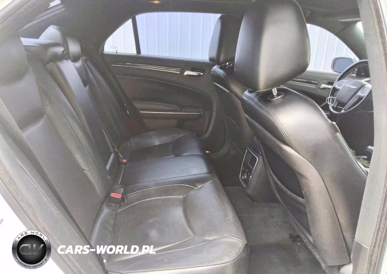 2012 Chrysler 300 Limited VIN:2C3CCAHG6CH115900 - 10