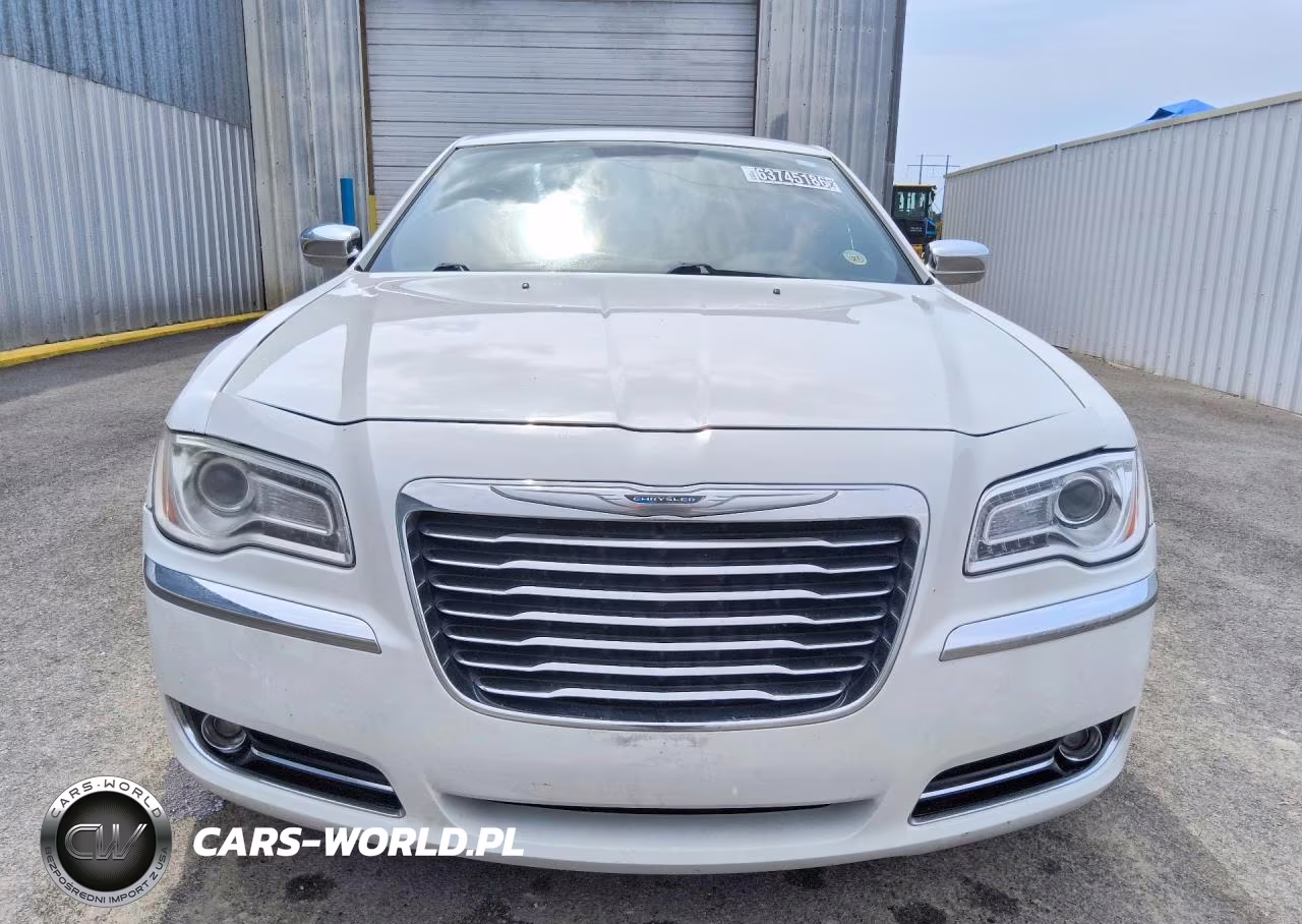 2012 Chrysler 300 Limited VIN:2C3CCAHG6CH115900 - 5