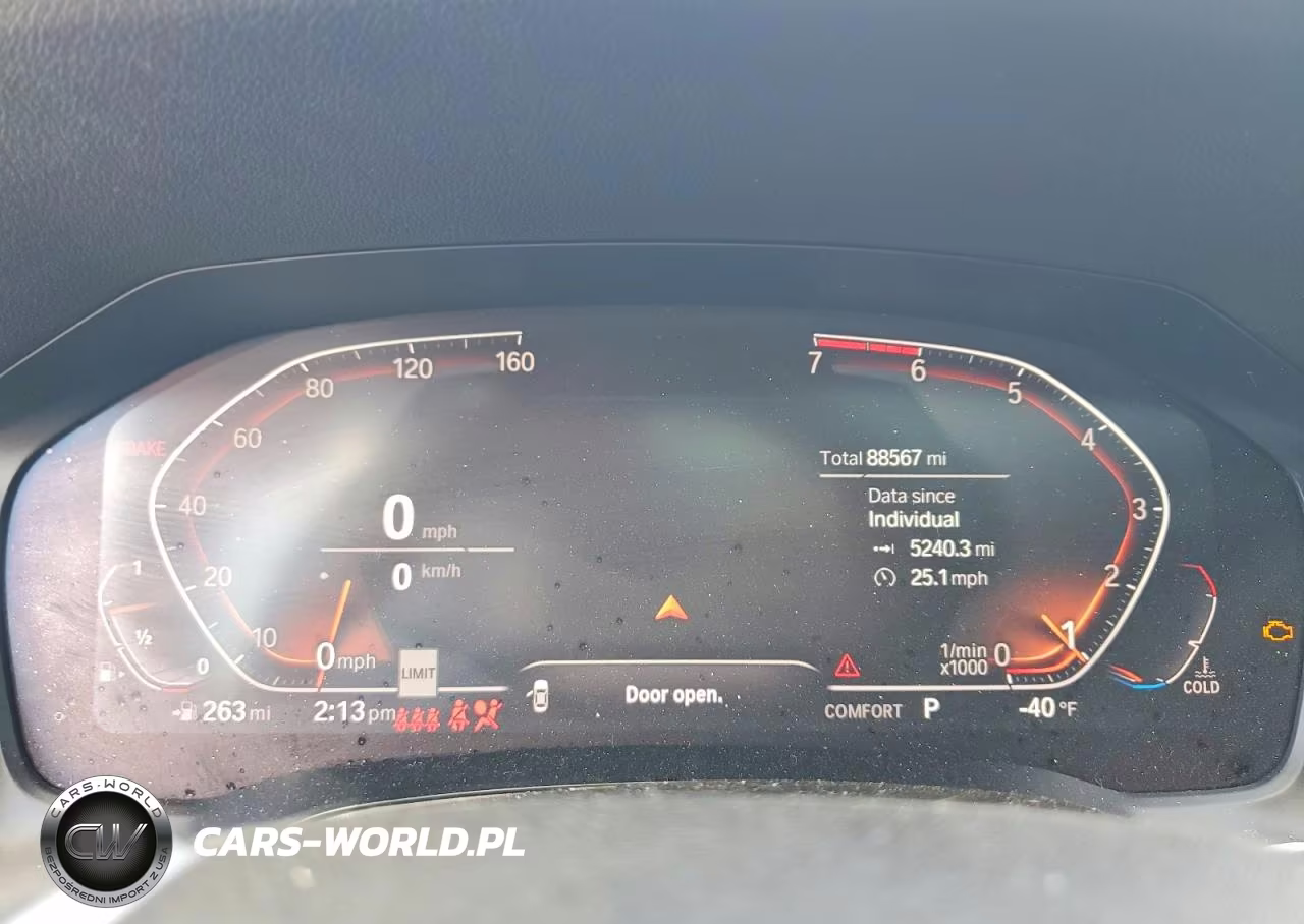 BMW 330XI VIN:3MW5R7J5XK8B02698 - 9