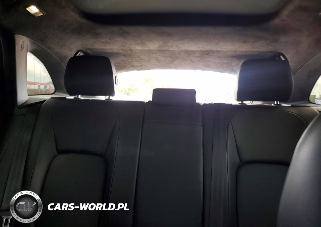2020 Jaguar F-Pace Premium VIN:SADCJ2FXXLA632954 - 10