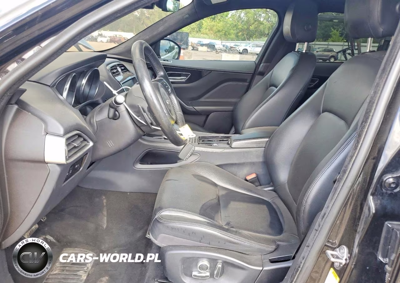 2020 Jaguar F-Pace Premium VIN:SADCJ2FXXLA632954 - 7