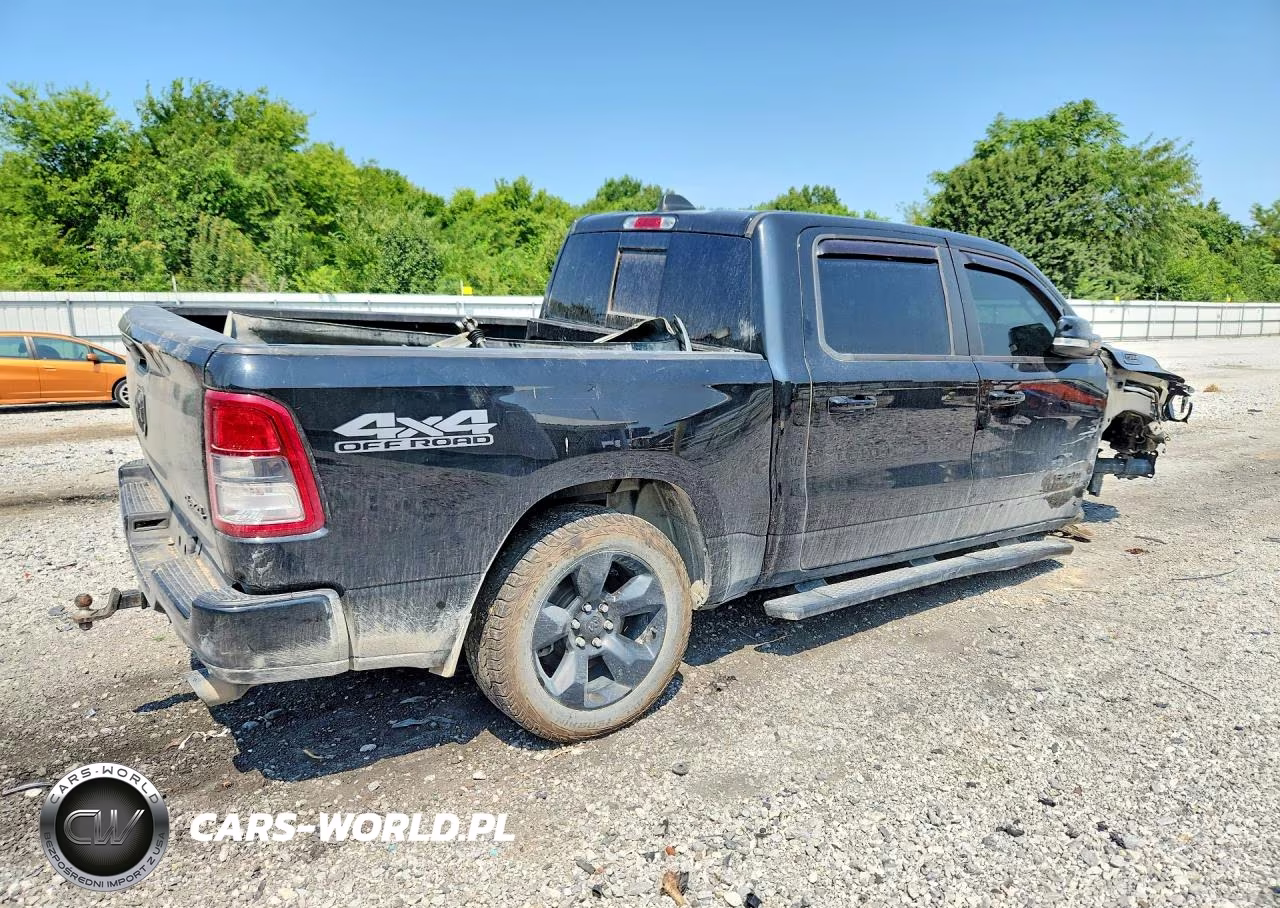 2019 Ram 1500 Big Horn-Lone Star VIN:1C6SRFFT8KN585393 - 3