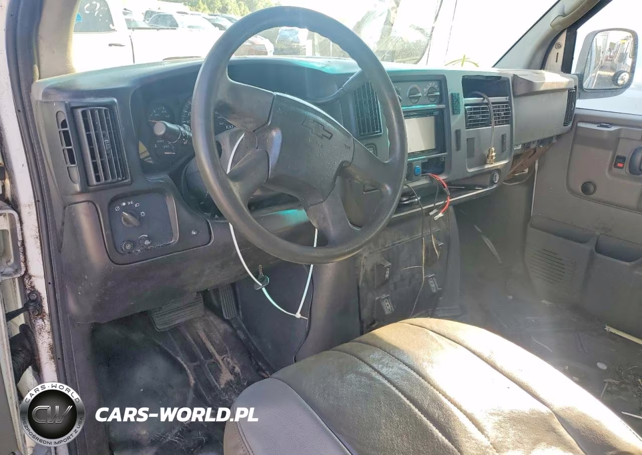 2007 Chevrolet Express 1500 Delivery Van VIN:1GCFG15X971102998 - 8