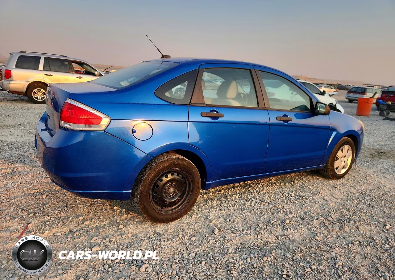 2010 Ford Focus S VIN:1FAHP3EN0AW263260 - 3