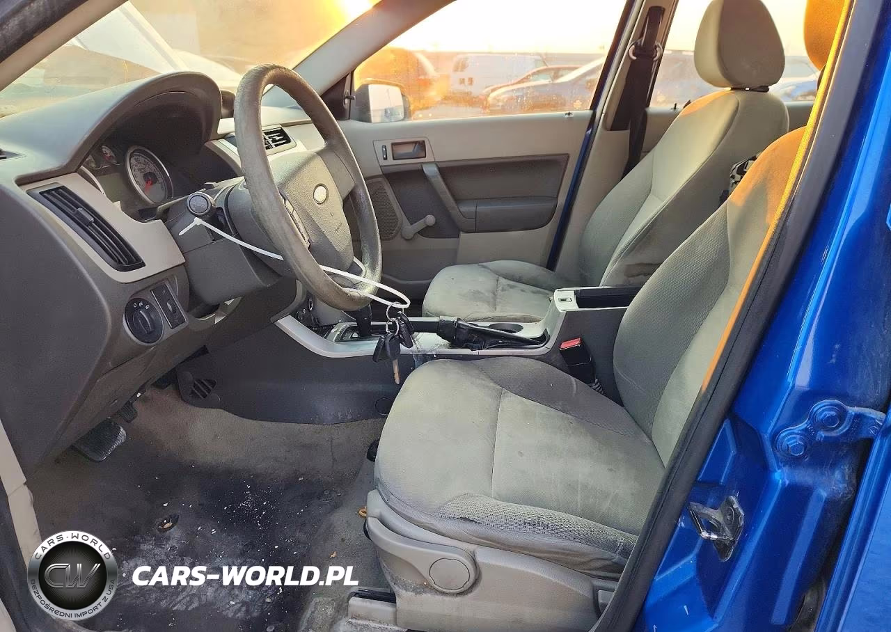 2010 Ford Focus S VIN:1FAHP3EN0AW263260 - 7