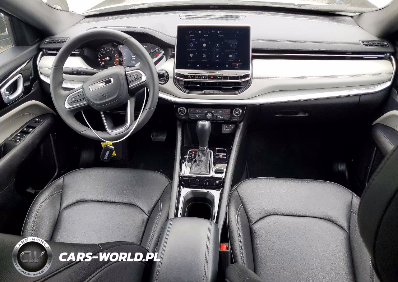 2025 Jeep Compass Limited 4X4 VIN:3C4NJDCN3ST579377 - 8