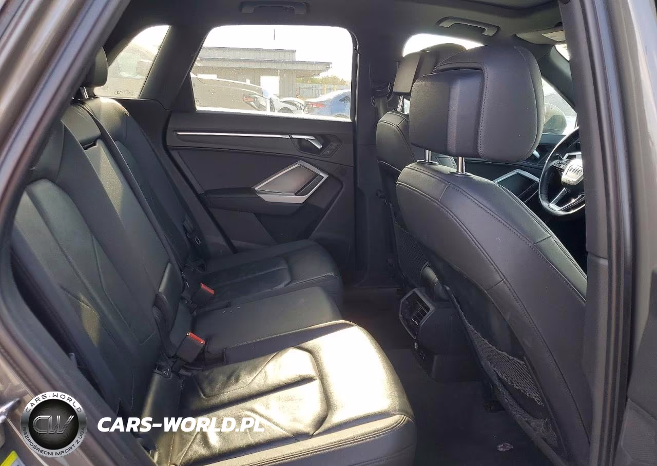 2019 Audi Q3 Premium VIN:WA1AECF36K1077052 - 11