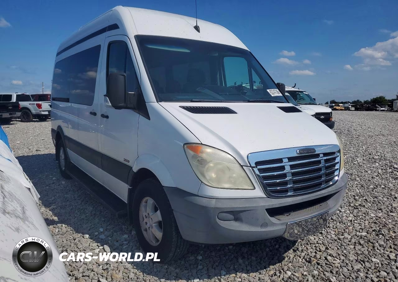 2010 Freightliner Sprinter 2500 VIN:WCDPE7CCXA5445352 - 4