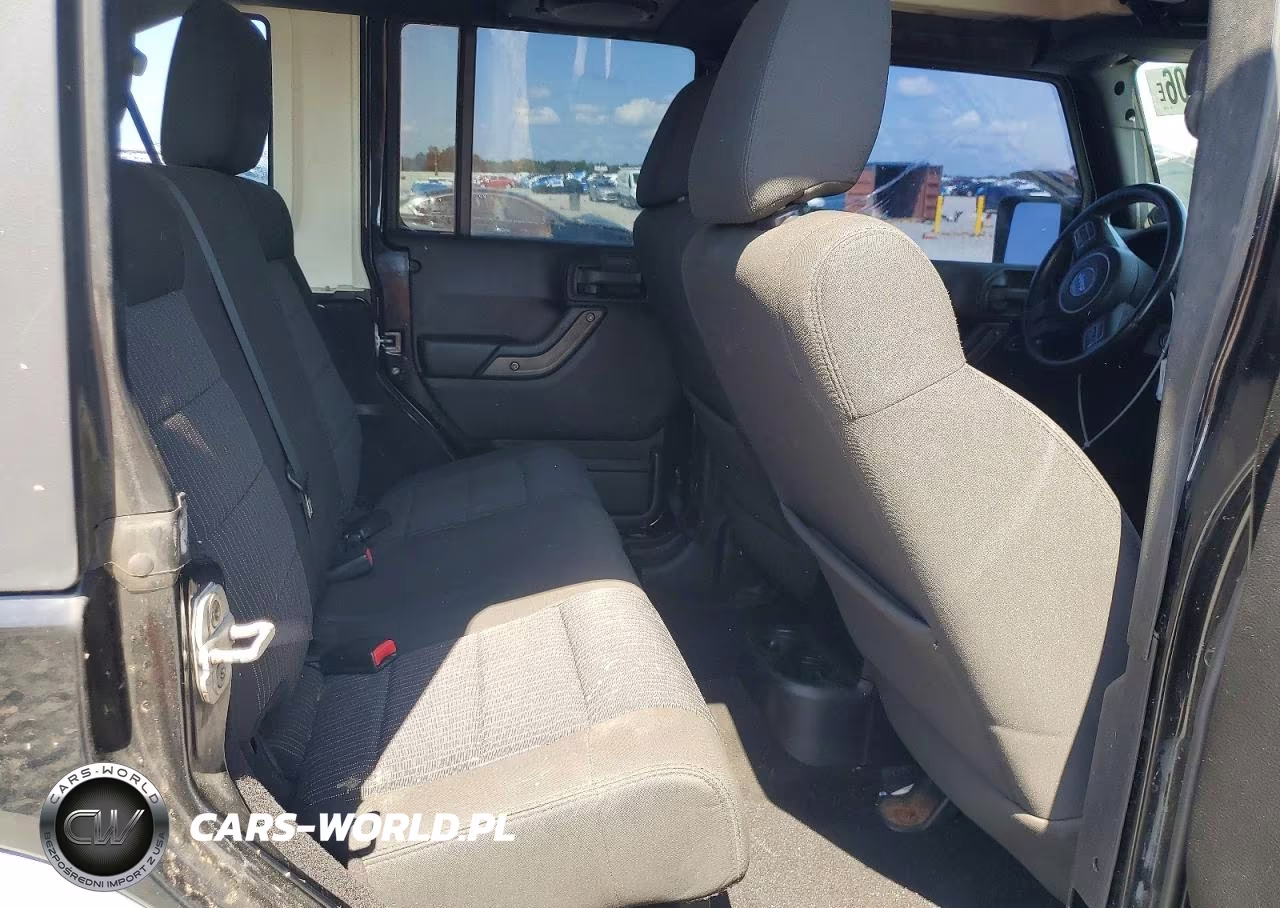 2011 Jeep Wrangler Unlimited Sport VIN:1J4BA3H15BL591720 - 10