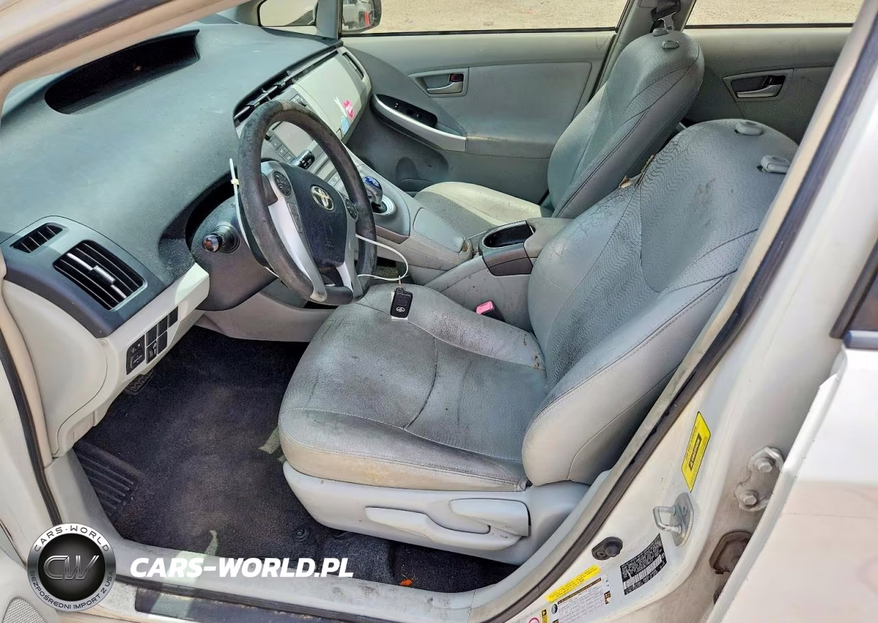 2012 Toyota Prius Three VIN:JTDKN3DU8C1496012 - 7