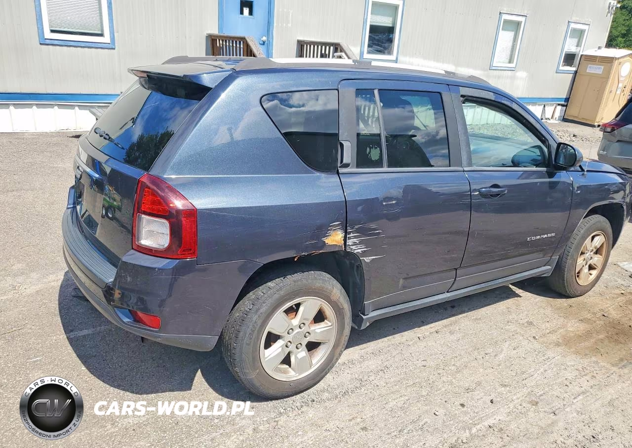 2015 Jeep Compass Sport VIN:1C4NJCBA7FD397038 - 3