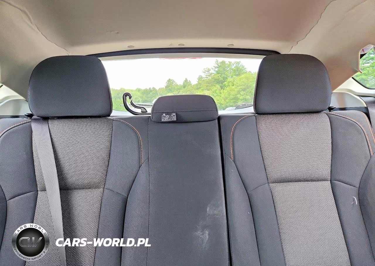2019 Subaru Crosstrek Premium VIN:JF2GTACC2KG264642 - 10