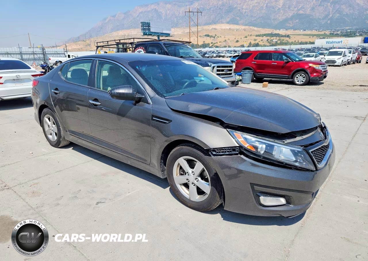 2015 Kia Optima Lx VIN:5XXGM4A74FG403072 - 4