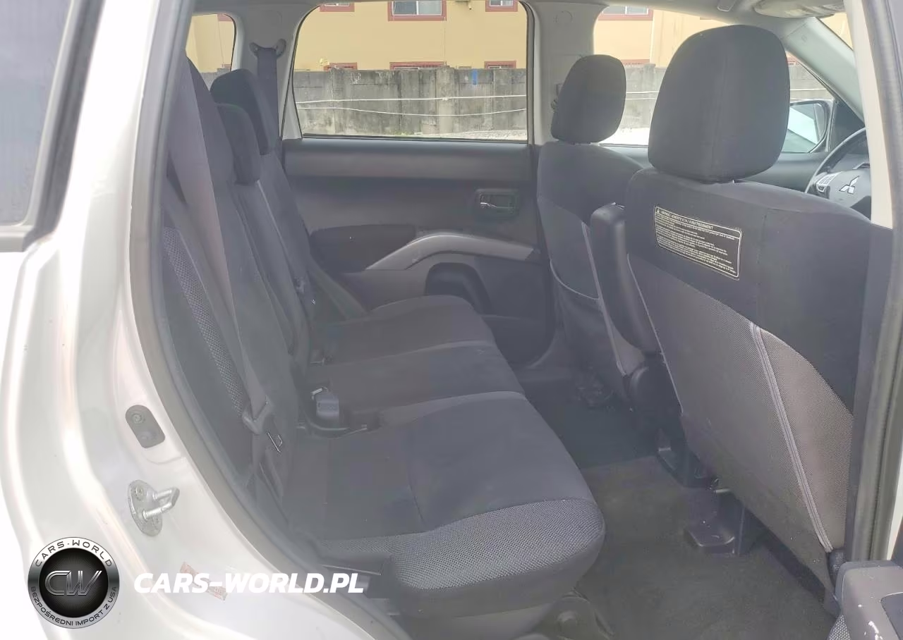 2009 Mitsubishi Outlander Es VIN:JA4LS21W49Z011186 - 11
