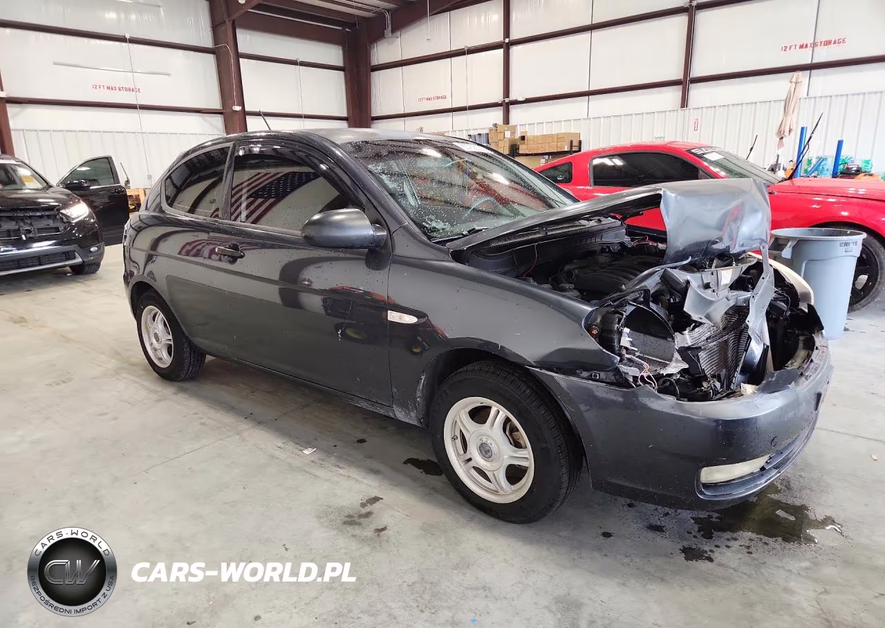2009 Hyundai Accent Gs VIN:KMHCM36C69U118608 - 4